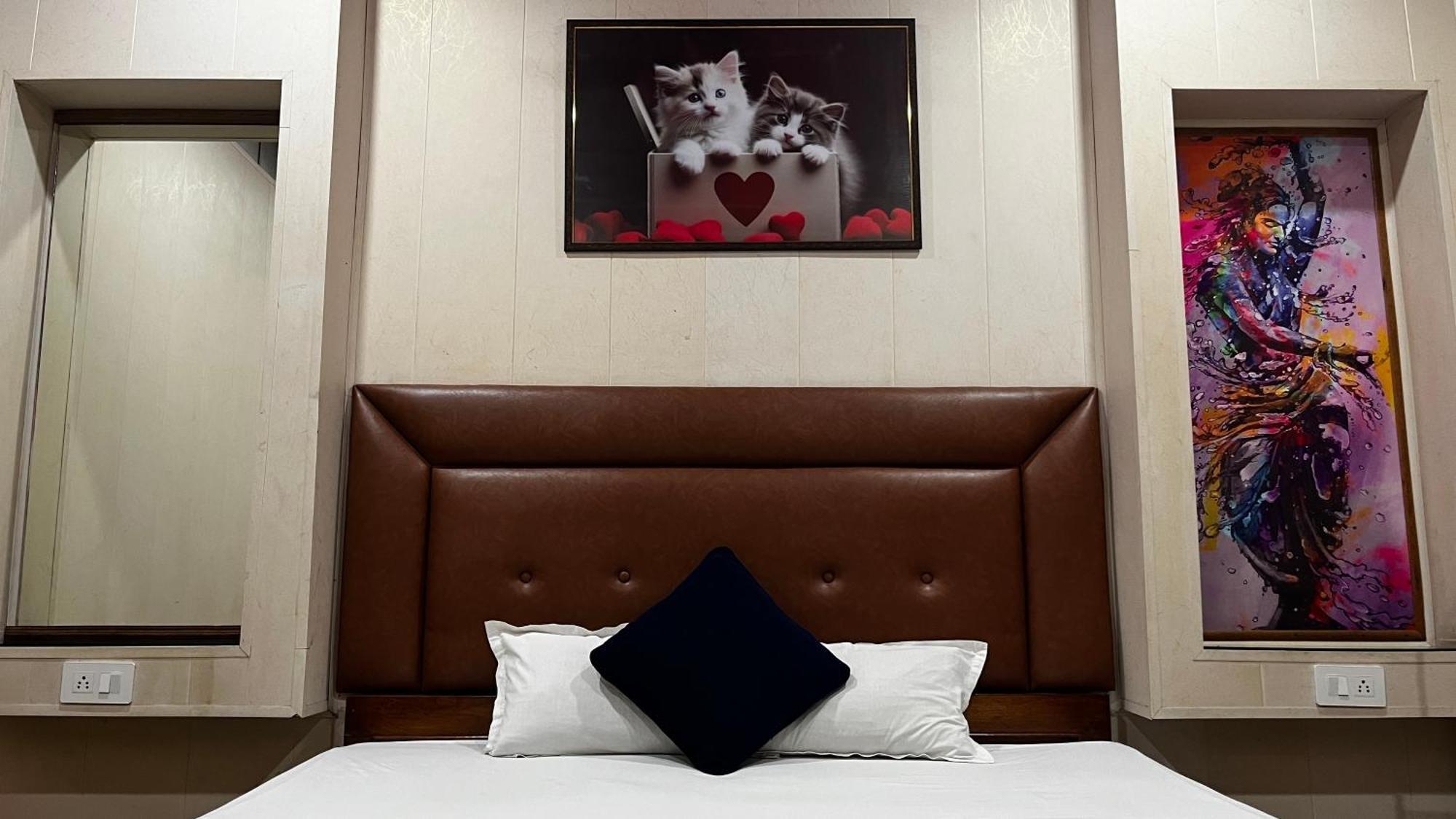 Hotel Raj Siliguri Eksteriør billede