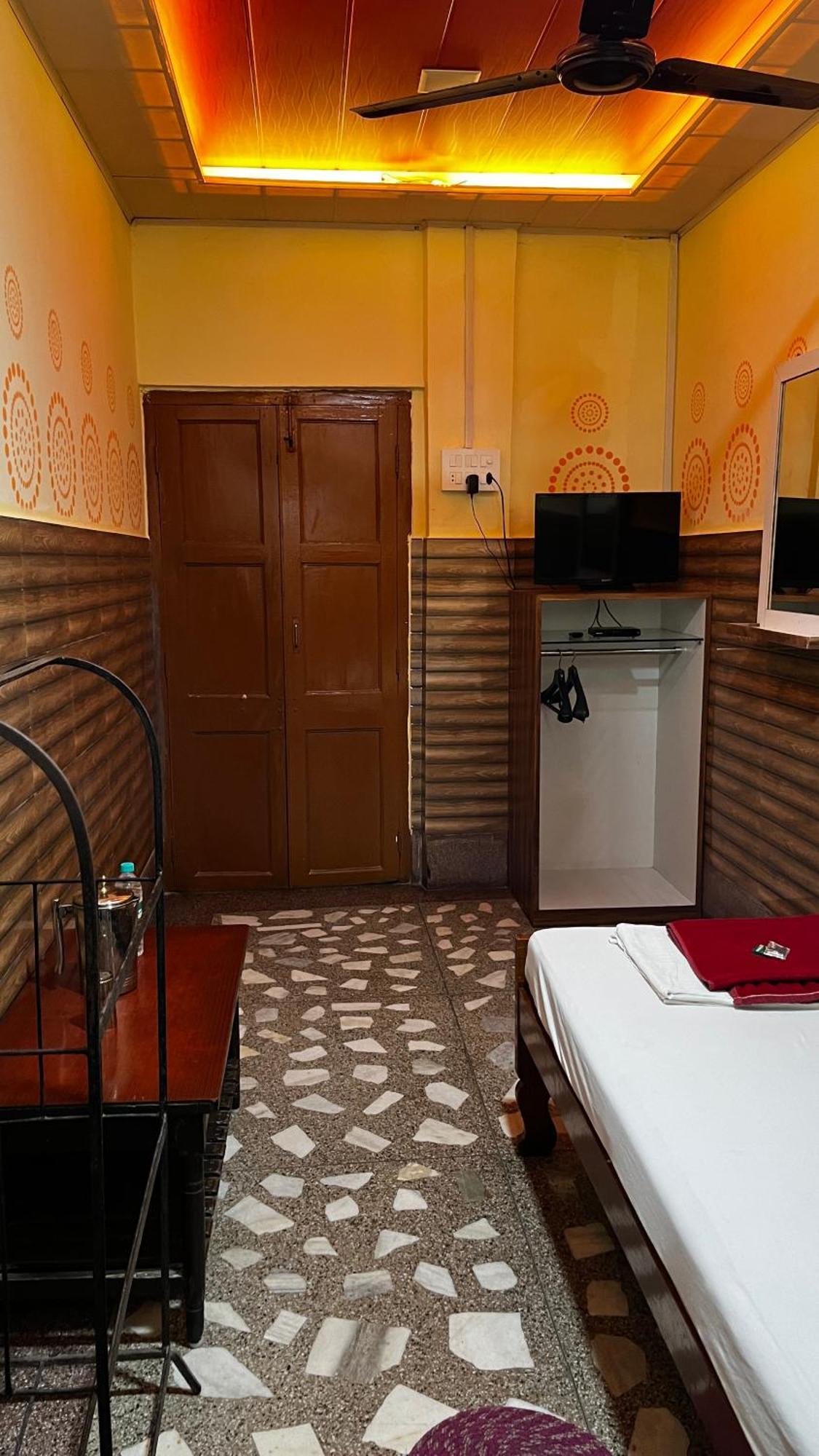 Hotel Raj Siliguri Eksteriør billede