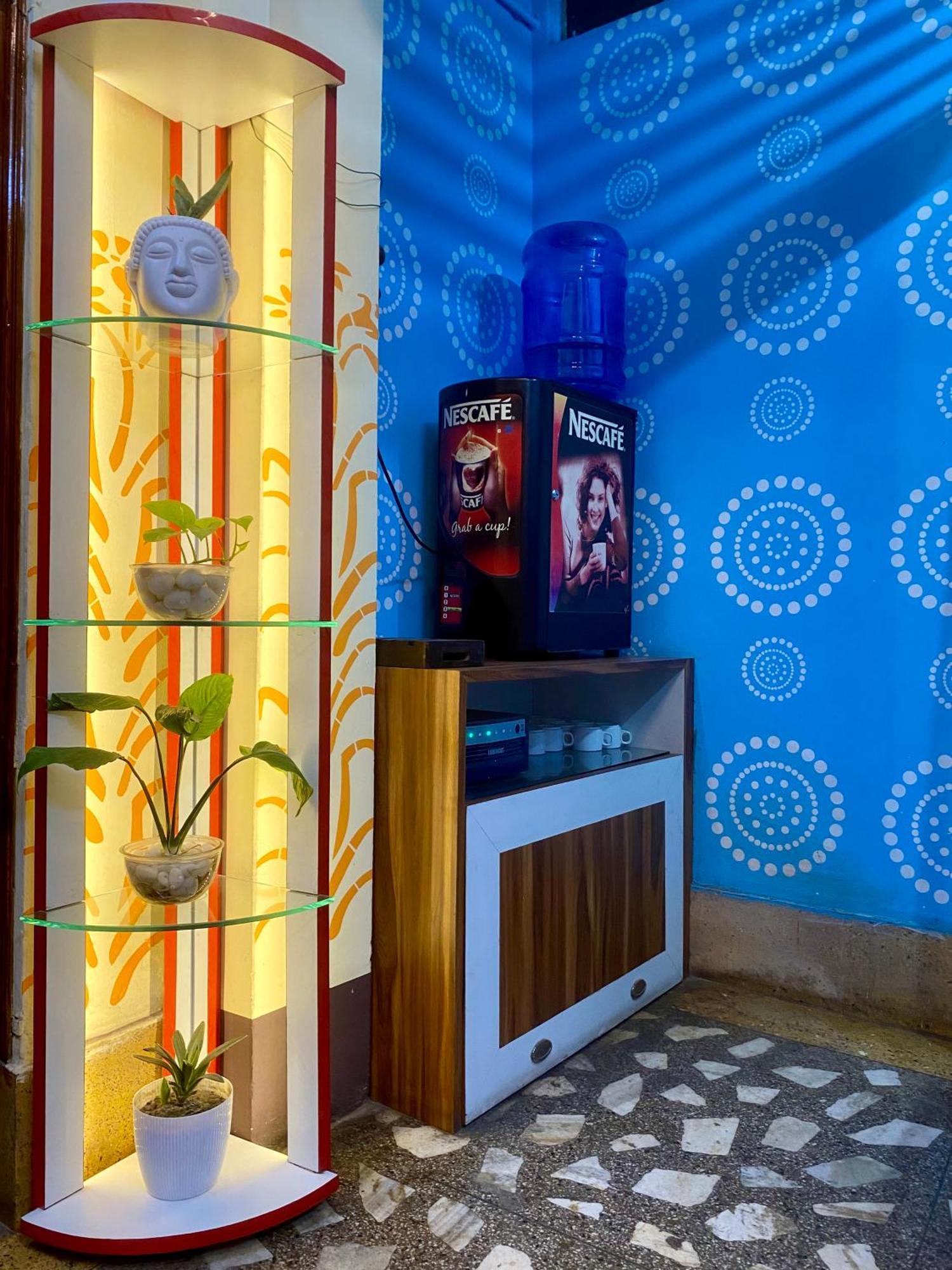 Hotel Raj Siliguri Eksteriør billede